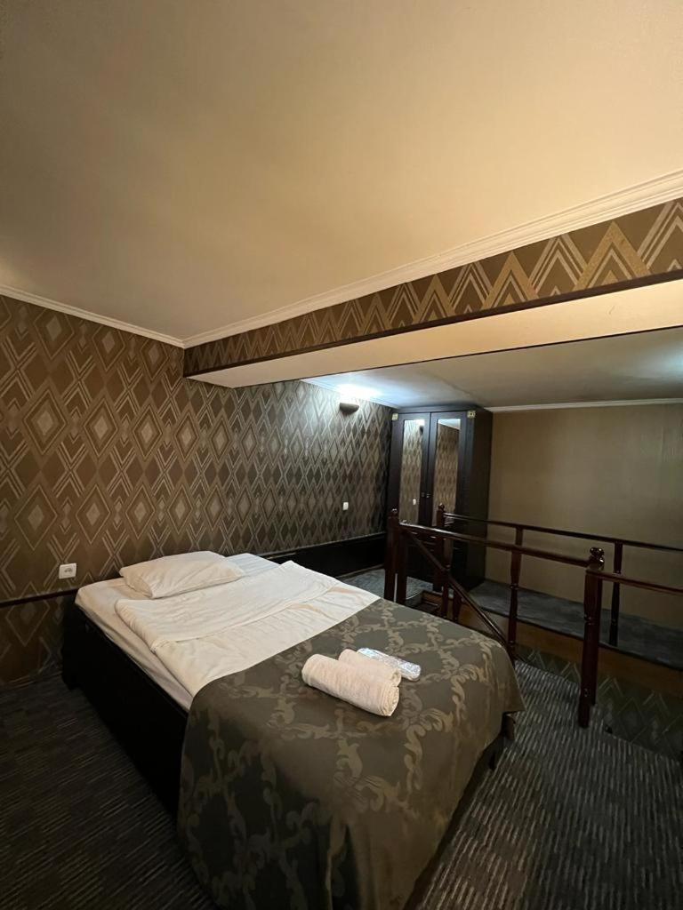 Elno Hotel ティビリシ 部屋 写真