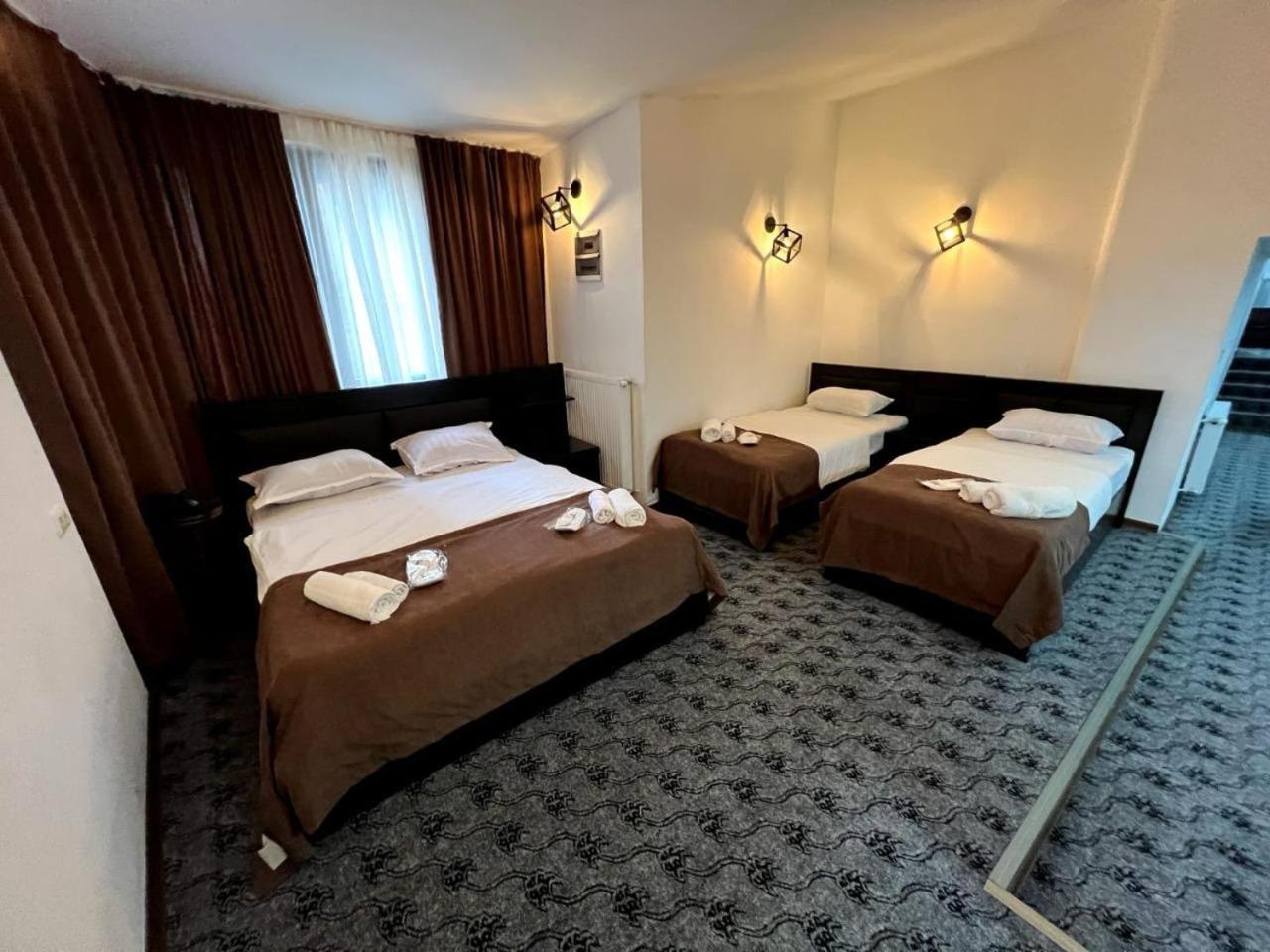 Elno Hotel ティビリシ エクステリア 写真